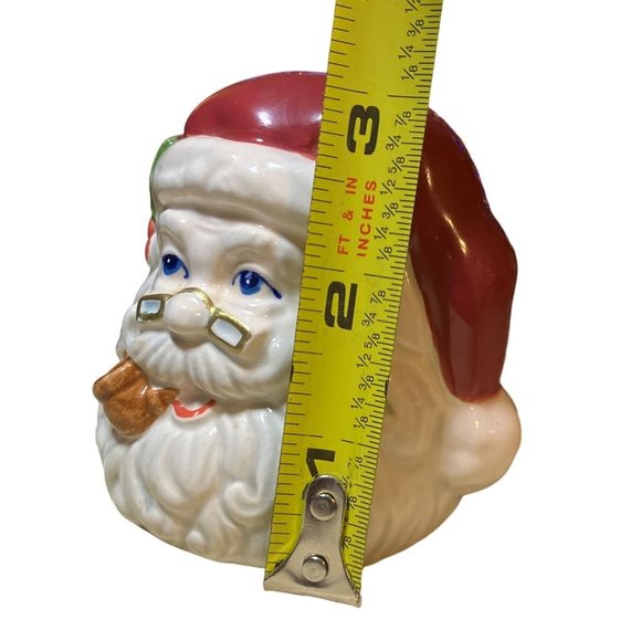 Papel Santa and Mrs Claus Salt and Pepper Shaker Set - Picture 10 of 12